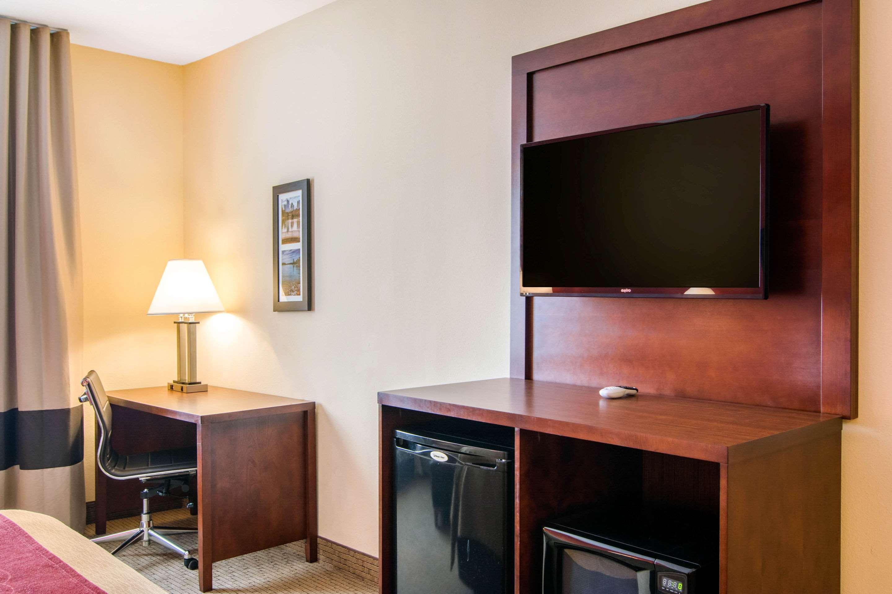 Comfort Inn & Suites Villa Rica Ngoại thất bức ảnh